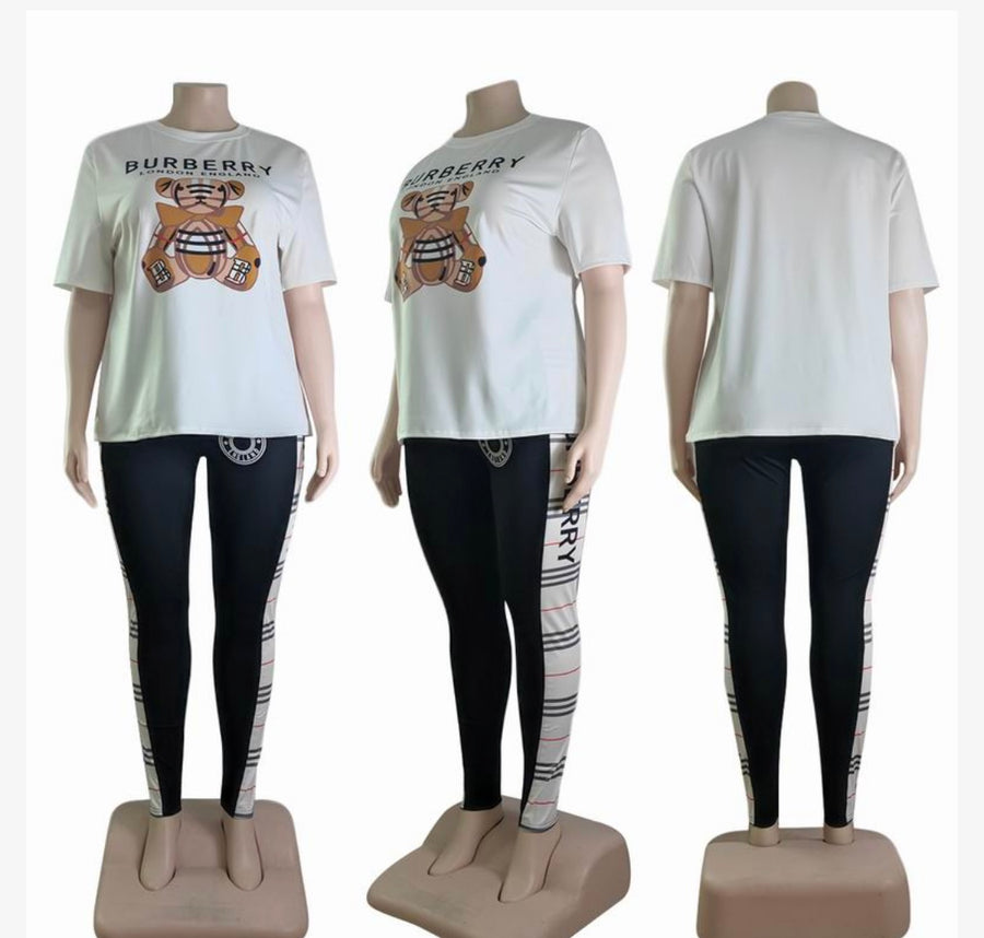 Burberry inspired Plus Size T-Shirt and Leggings Set - Effortless Chic for Every Shape