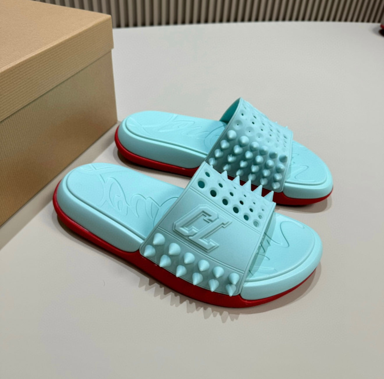 Men Jet Black Luxe Slide – Woven Leather Look