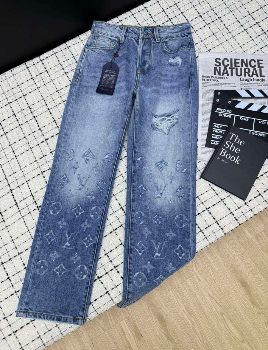 Women’s Designer Inspired Denim Relaxed Fit Jeans