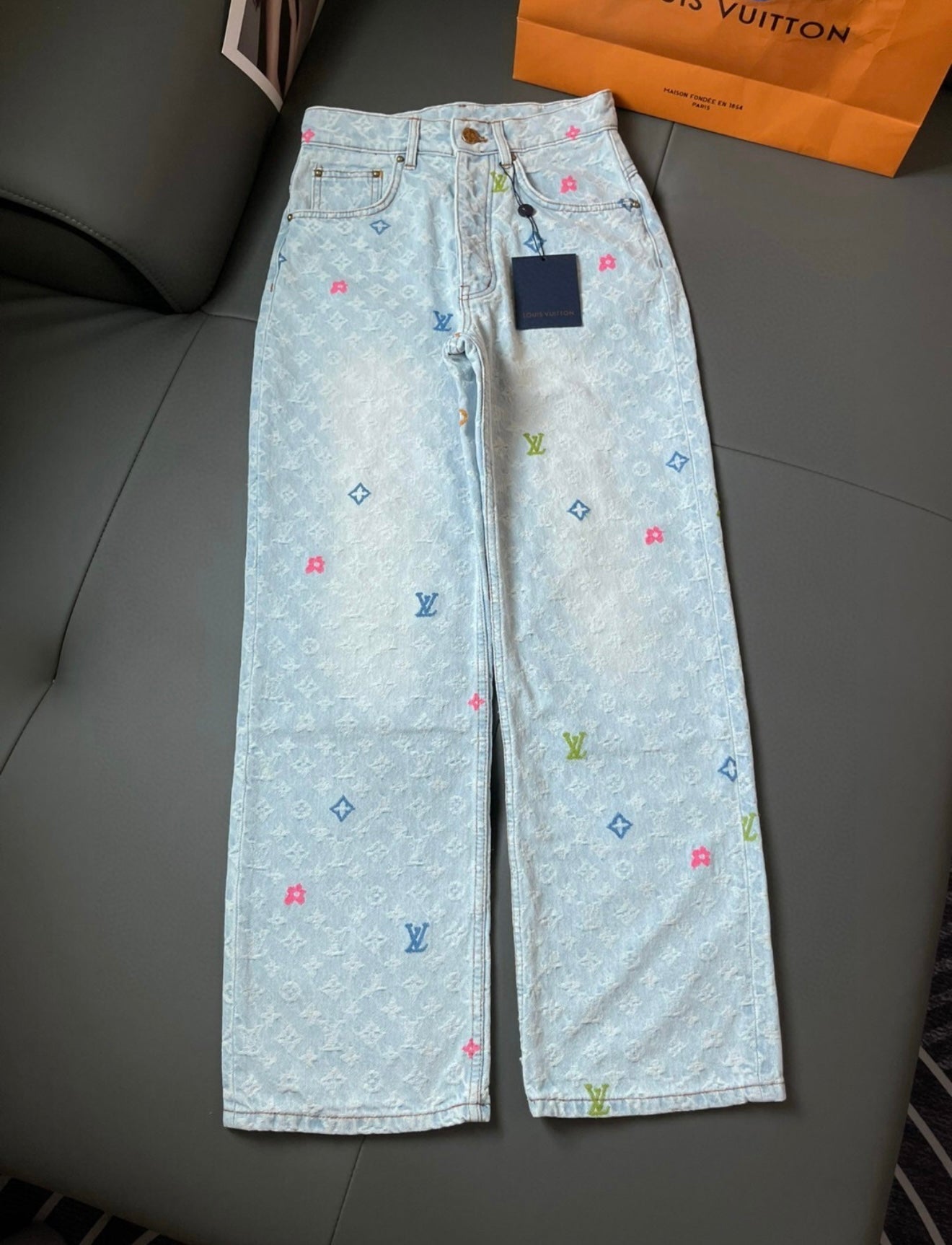 Women’s Designer Inspired Denim Pants With Logo All over Print in Numerous Colors
